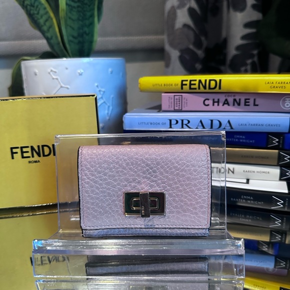 Fendi Peekaboo Kiss-lock Compact Wallet - Picture 4 of 12